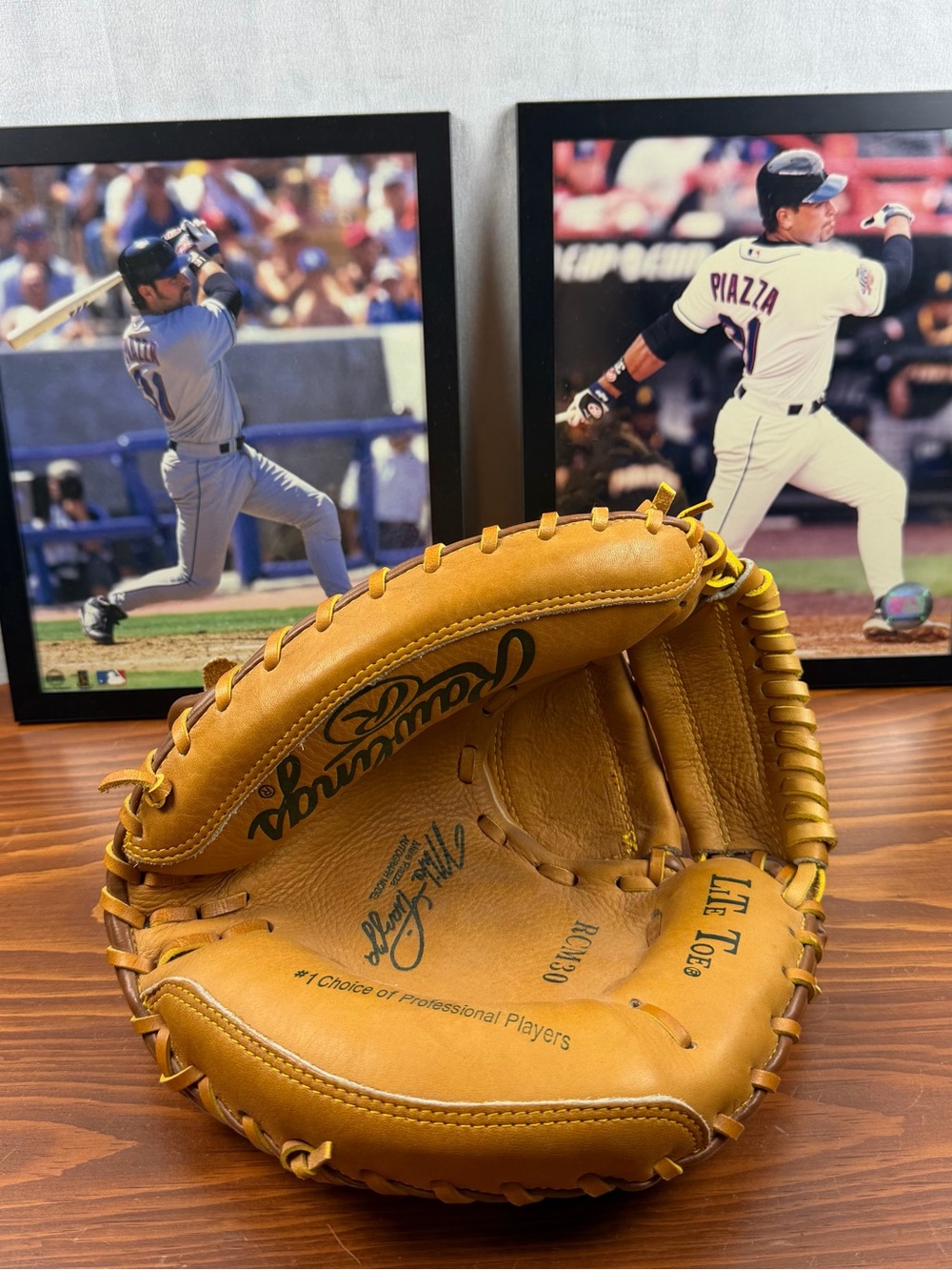 Rawlings RCM30 Mike Piazza Autographed Edition Catchers Mitt and Framed Photos
